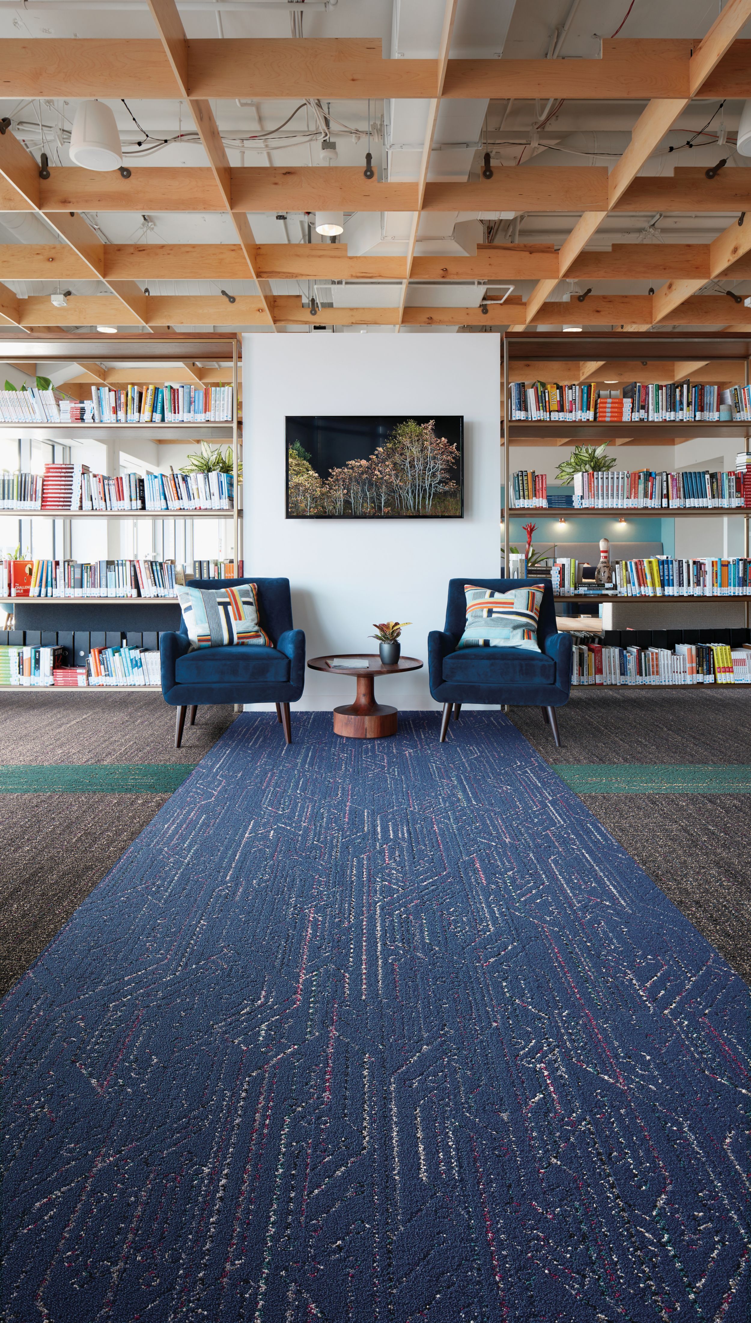 Interface Circuit Board and Static Lines plank carpet tile in design library with two chairs imagen número 4